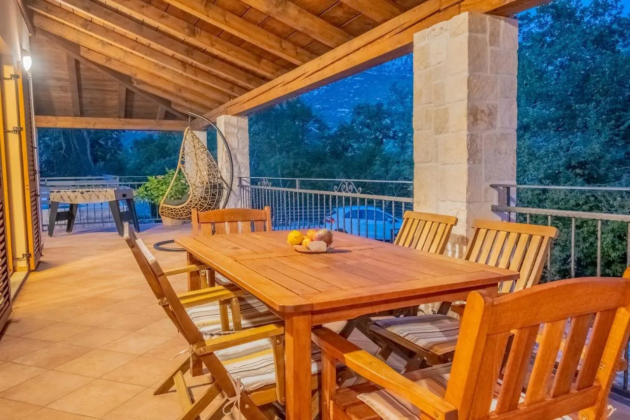 Amazing 4 Bedroom Villa With Swimming Pool And Wifi, Family Frendly Tribalj  0*, Tribalj (Primorsko-Goranska) Chorvatsko
